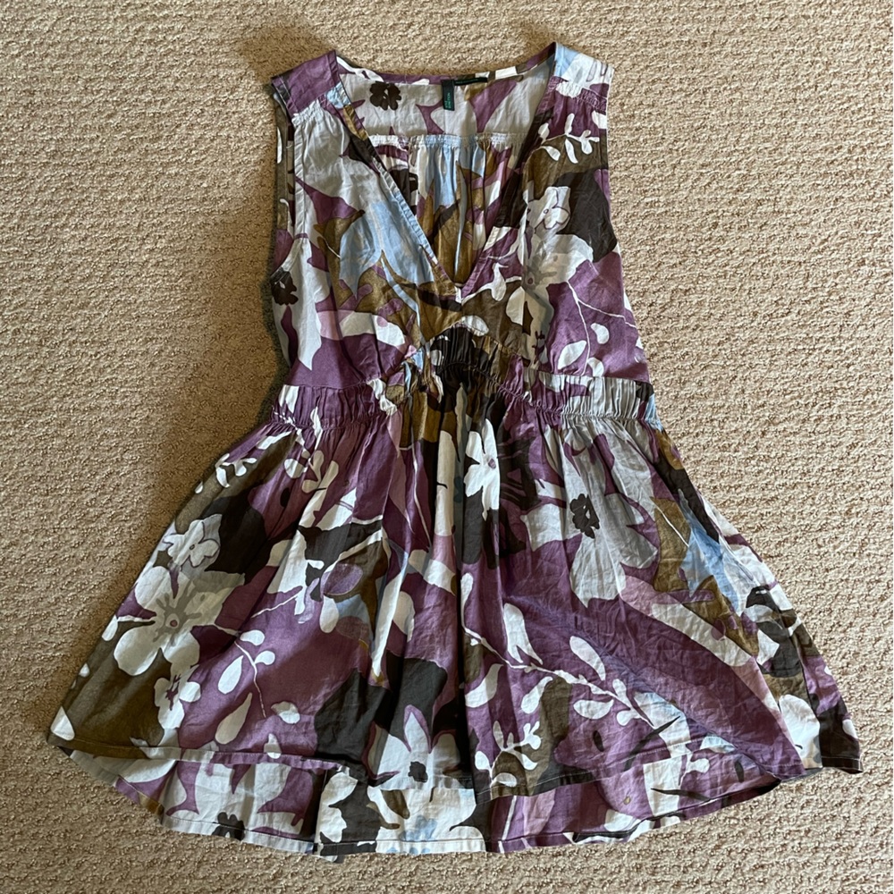 Floral sleeveless top
